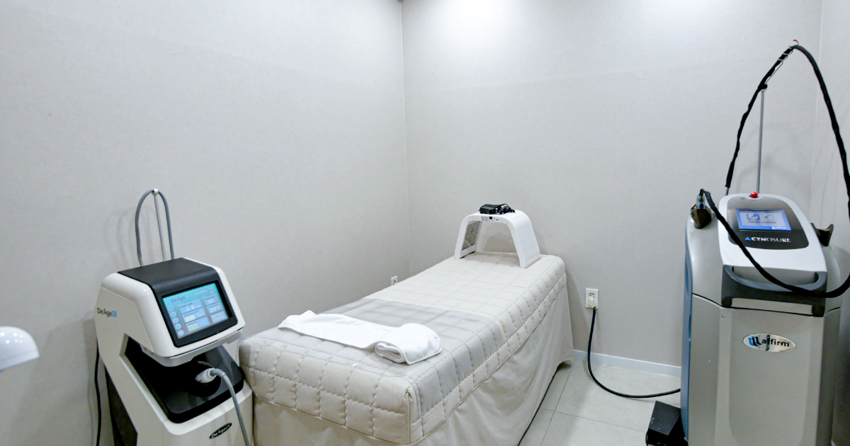 Consultation for Rejuran HB at Dr. E-Laser Dermatology, Apgujeong Rodeo, Seoul