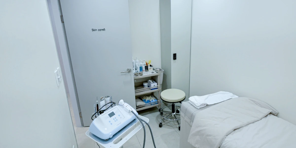 Private treatment room for Rejuran skin booster consultation in Seoul